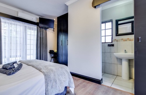 Bloemfontein House | The Nightingale Guesthouse