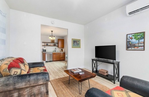 Stanwood Apartment | The Nightjar Shelter