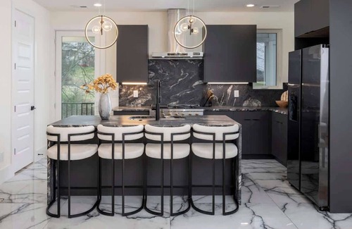 Katie Hill Neighborhood Condo | The Noir Manor