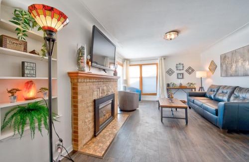 Nokomis Apartment | The Nokomis Family Nest