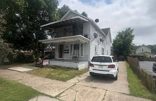 Tonawanda Apartment | The Nook - Full Home in Tonawanda