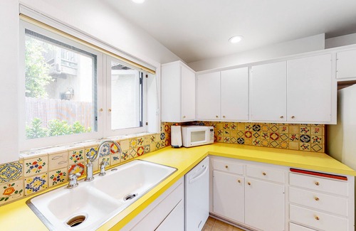 South Oceanside House | The Normandy House at Saint Malo Spacious and Charming Retreat with tons of amenities