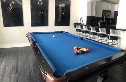 Royal Poinciana House | The Oasis @ Hollywood, FL (3miles to the beach)