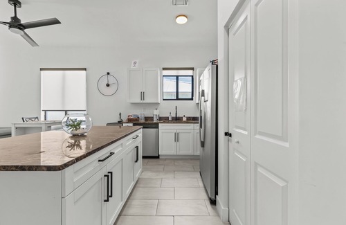 West Park House | The Oasis Yard - Pool - Jets - Game Room - BBQ - Relax&Unwind