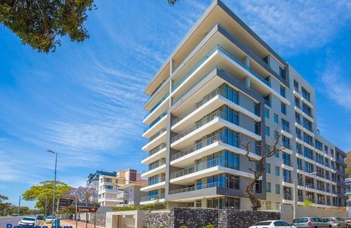 Green Point Apartment | The Odyssee 409