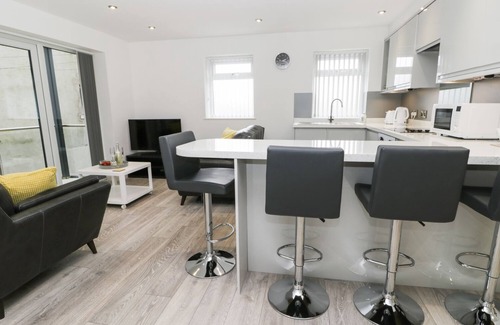 Whitby Cottage | THE OFFICE GARDENS, APARTMENT 1, family friendly in Whitby