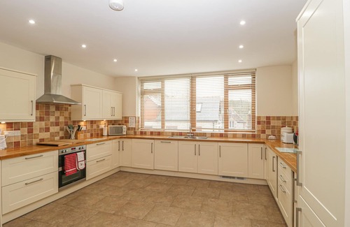 Isle of Purbeck Cottage | THE OLD BARN, family friendly, luxury holiday cottage in Swanage