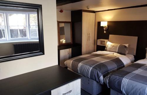 Oxford Hotel | The Old Black Horse Inn