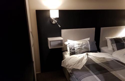 Oxford Hotel | The Old Black Horse Inn