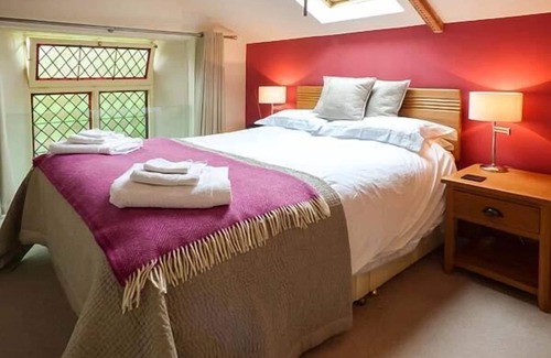 Great Habton Cottage | THE OLD CHAPEL, family friendly, character holiday cottage in Malton