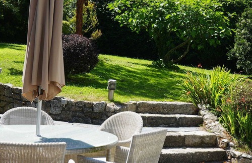 Mabe House | The Old Farmhouse