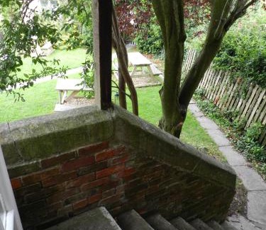 Whaddon Hotel | The Old Ham Tree