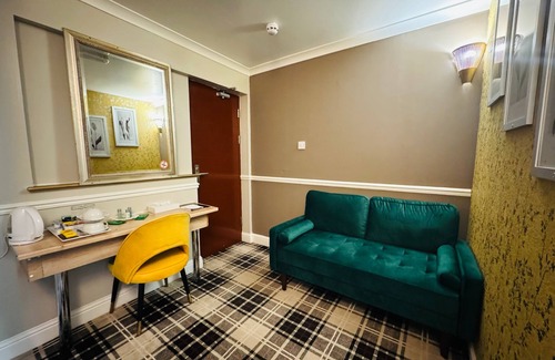 Newton Blossomville Hotel | The Old Mill Inn