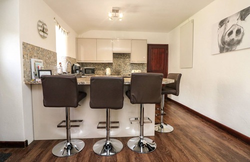 Chysauster Cottage | THE OLD PIGGERIES, family friendly, with a garden in Gulval
