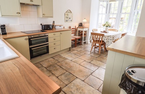 Low Newton Cottage | THE OLD POST HOUSE AT LOW STOTT PARK, pet friendly in Newby Bridge