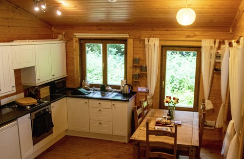 Wiveliscombe Cabin | The Old Quarry — Log Cabin In The Woods