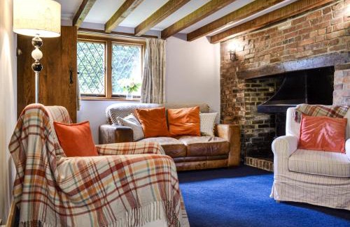 St Michaels House | The Old Thatched Cottage