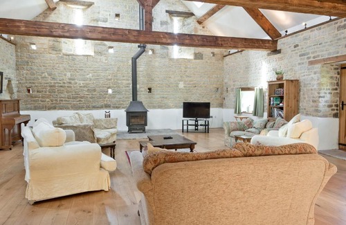 Littlebredy House | The Old Tithe Barn - DCCD