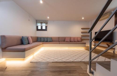 Koropi House | The Olive Home