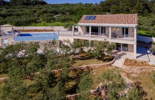 Sumartin Villa | The Olive Tree Villa