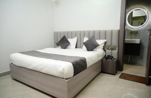 Karnal Hotel | THE ORIN