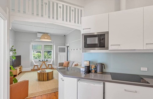 Glenelg South House | THE OSLO on Broadway - Villa 2