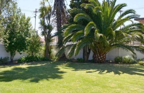 Lansdowne Apartment | The Other House - Cape Town