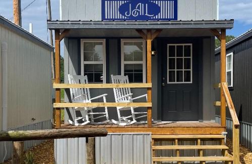 Grand Rivers Hotel | The Outpost