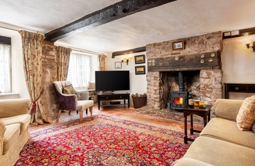 Dunster Cottage | The Oval in Dunster Village