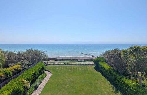 Felpham House | The Owl - Felpham