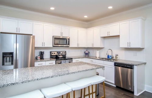 Oxford House | The Oxford Presley - Luxury Townhome Minutes from Ole Miss and The Oxford Square