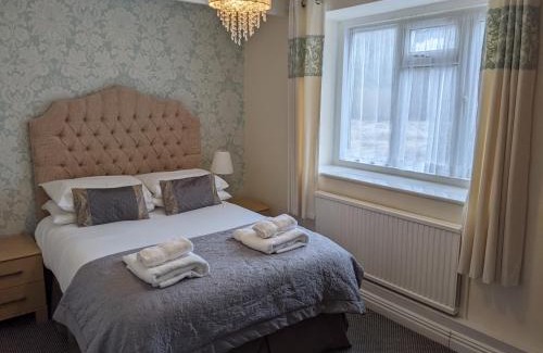 Symonds Yat Hotel | The Paddocks Hotel