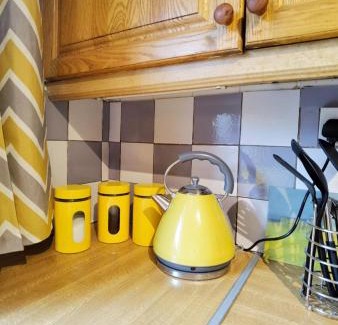 Kimberley House | The Paddocks Huge House available for guests and contractors WiFi Parking