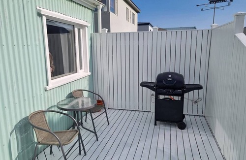 Siglufjorður Apartment | The Painter's house with view and balcony