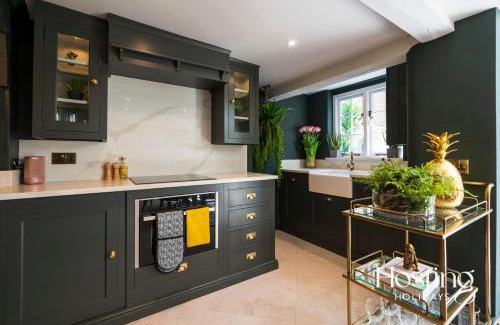 Marlow House | The Palm Cottage Marlow