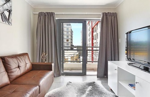 Observatory Apartment | The Paragon 317