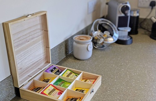 Emsworth Cottage | The Parlour , Emsworth - a barn conversion that sleeps 6 guests in 3 bedrooms