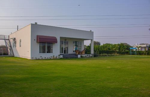 Jaipur House | The Peace- A Luxury 2BHK Private Pool Farm