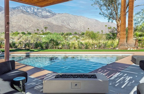 Araby Commons Villa | The Peach Residence