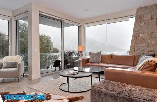 Thredbo Ski Chalet | The Peak 5
