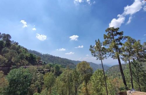 Kasauli Apartment | The Peak Explorers Hill Station