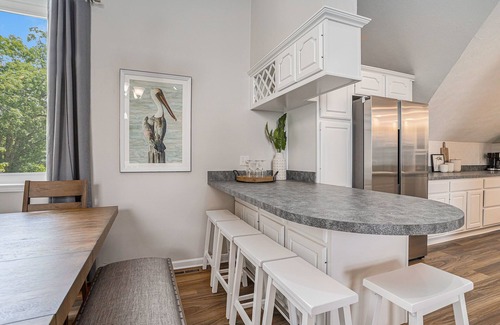 Stevensville Condo | The Penthouse | Wineries | Michigan Beaches