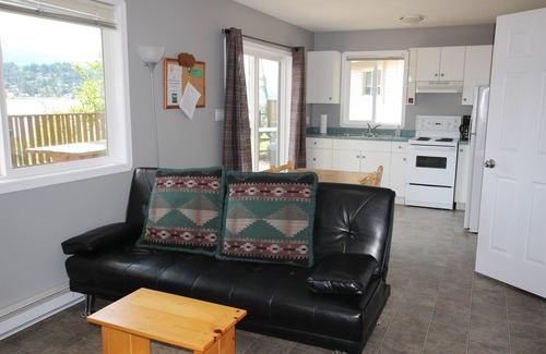Blind Bay Cabin | The Perch is a cozy cabin at Blind Bay Hideaway on the beautiful sunny Shuswap