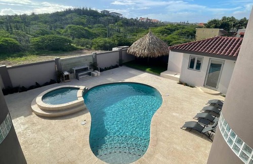 Malmok Villa | The Perfect Spot