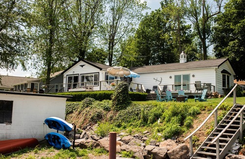 Wolcott House | The perfect waterfront getaway with endless views!