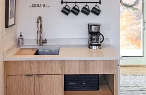 Moab South Valley House | The Petroglyph House