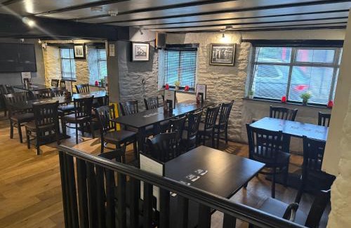 Saint Anns Chapel Hotel | The Pickwick Inn