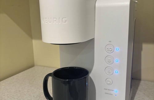 South Glengarry Apartment | The Pinegrove Retreat 4Privacy&Comfort (pets welcome)