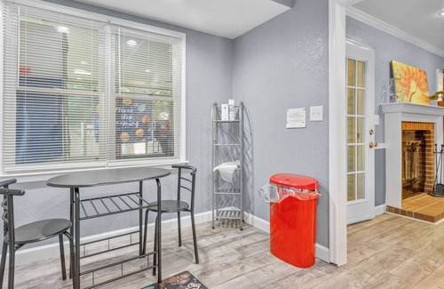 Portsmouth House | The Pines - Family Entertainment Room