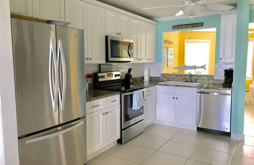 Rum Point House | The Pink Beach House - Private House and Pool directly on the Beach, Rum Point
